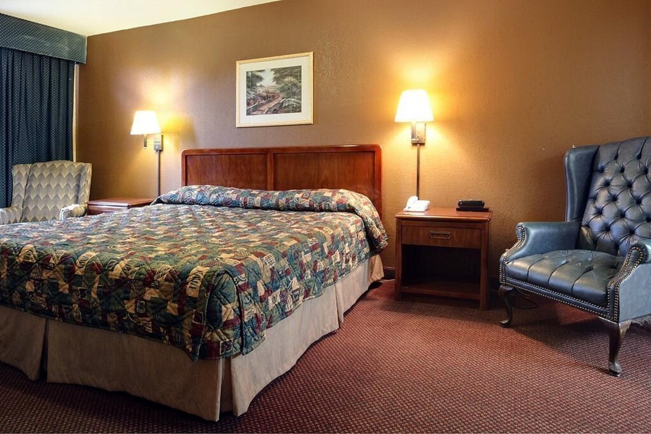 Americas Best Value Inn Marshall Bel Air Eksteriør billede