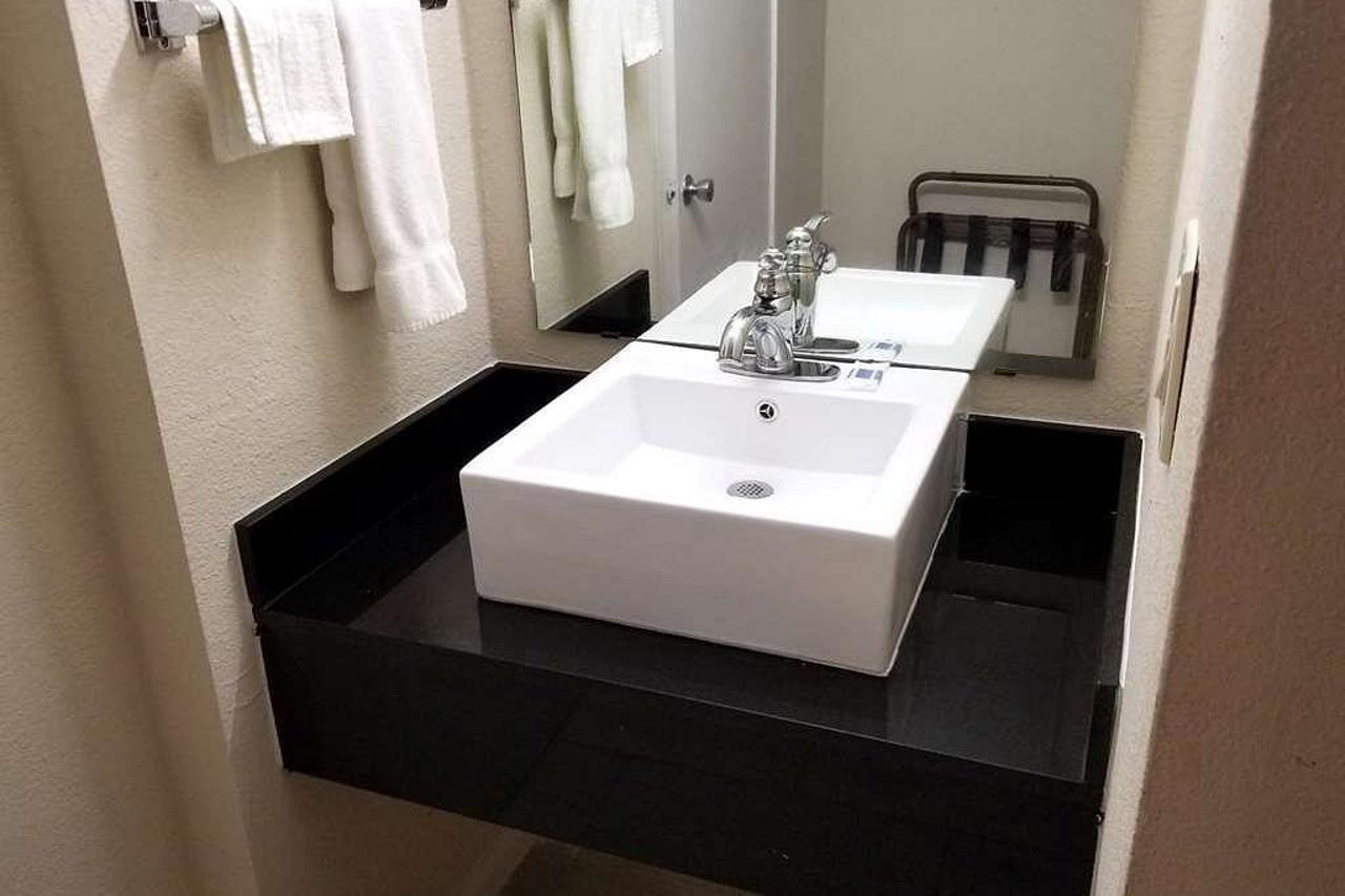 Americas Best Value Inn Marshall Bel Air Eksteriør billede